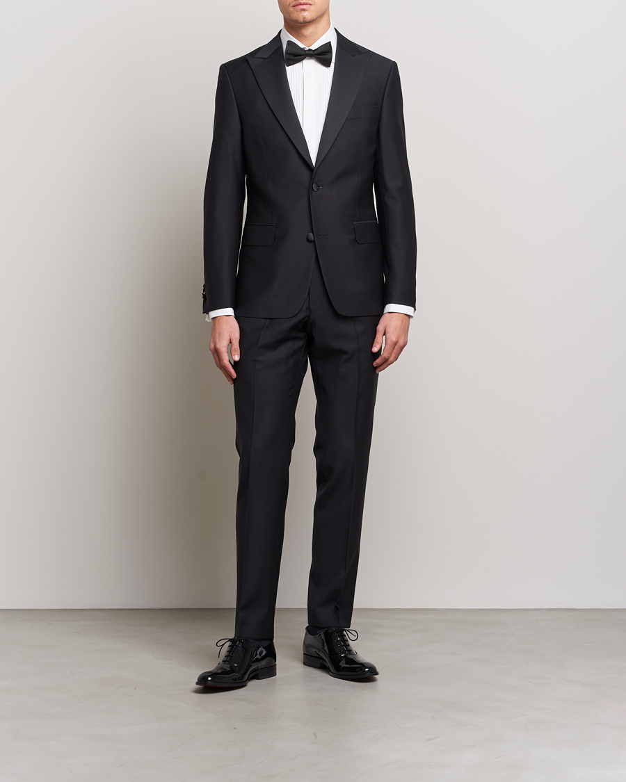 Herr | Black Tie | Oscar Jacobson | Slim Fit Cut Away Tuxedo Double Cuff White