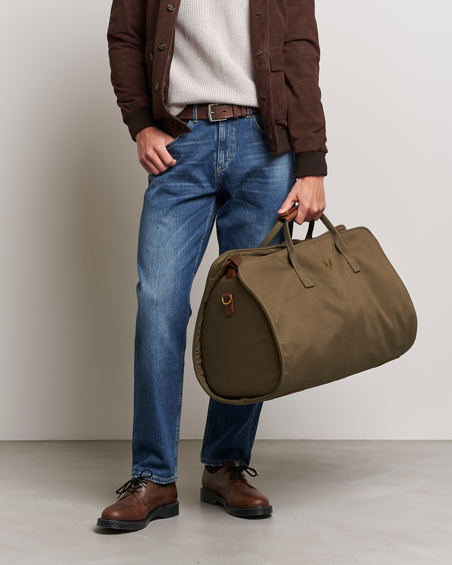 Herr | Weekendbags | Bennett Winch | Canvas Suit Carrier Holdall Olive