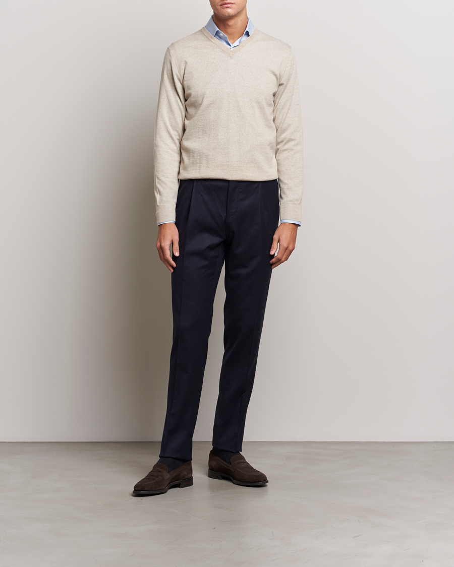 Herr | Tröjor | Canali | Merino Wool V-Neck Light Beige