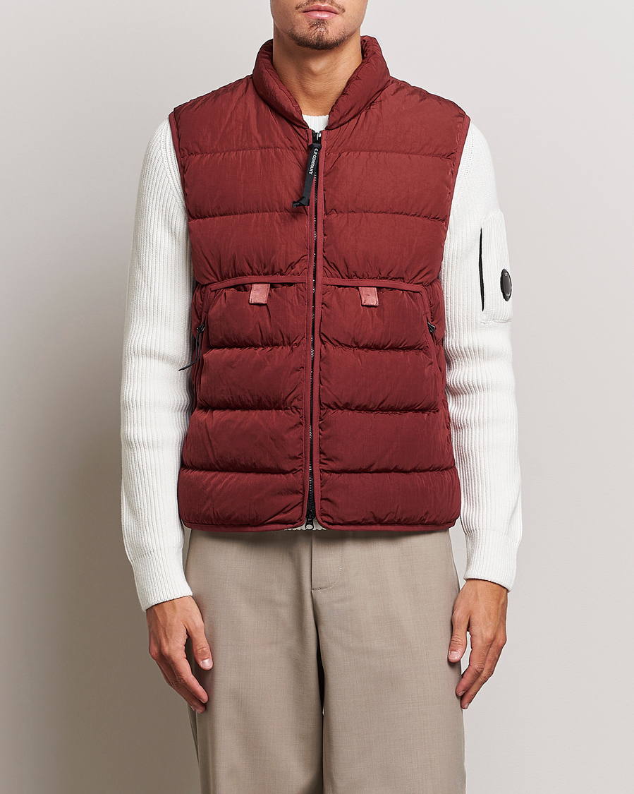 Herr | Jackor | C.P. Company | Eco-Chrome R Lightweight Down Vest Wine