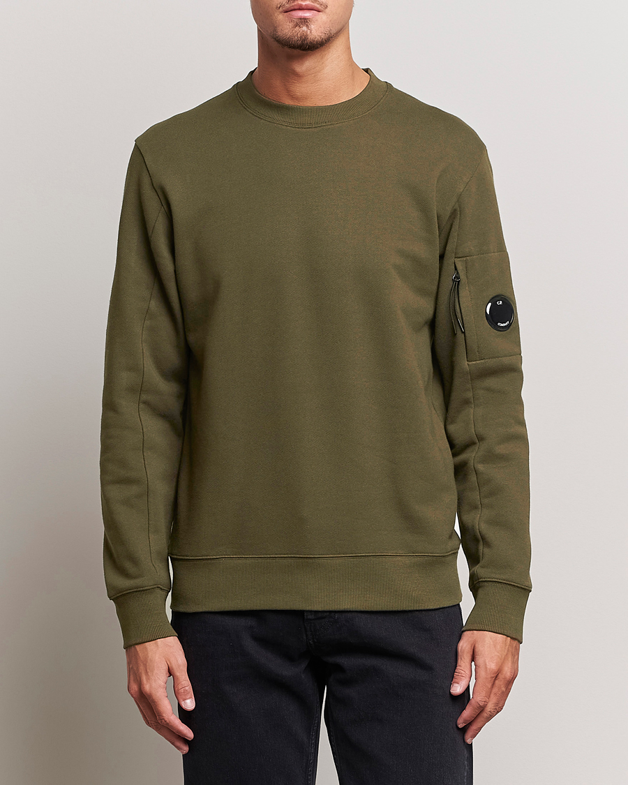 Herr | Tröjor | C.P. Company | Diagonal Raised Fleece Lens Sweatshirt Military Green
