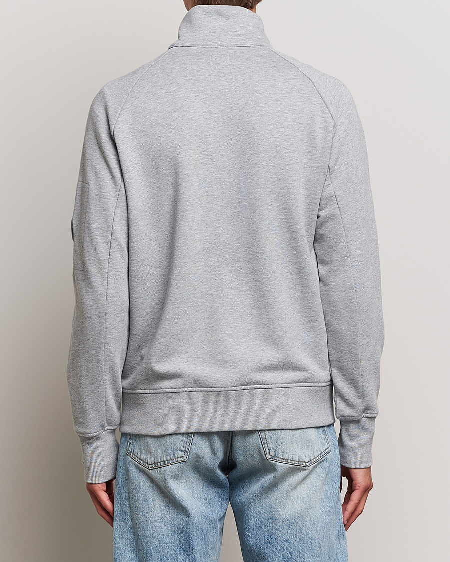 Herr | Contemporary Creators | C.P. Company | Diagonal Raised Fleece Full Zip Lens Sweatshirt Grey