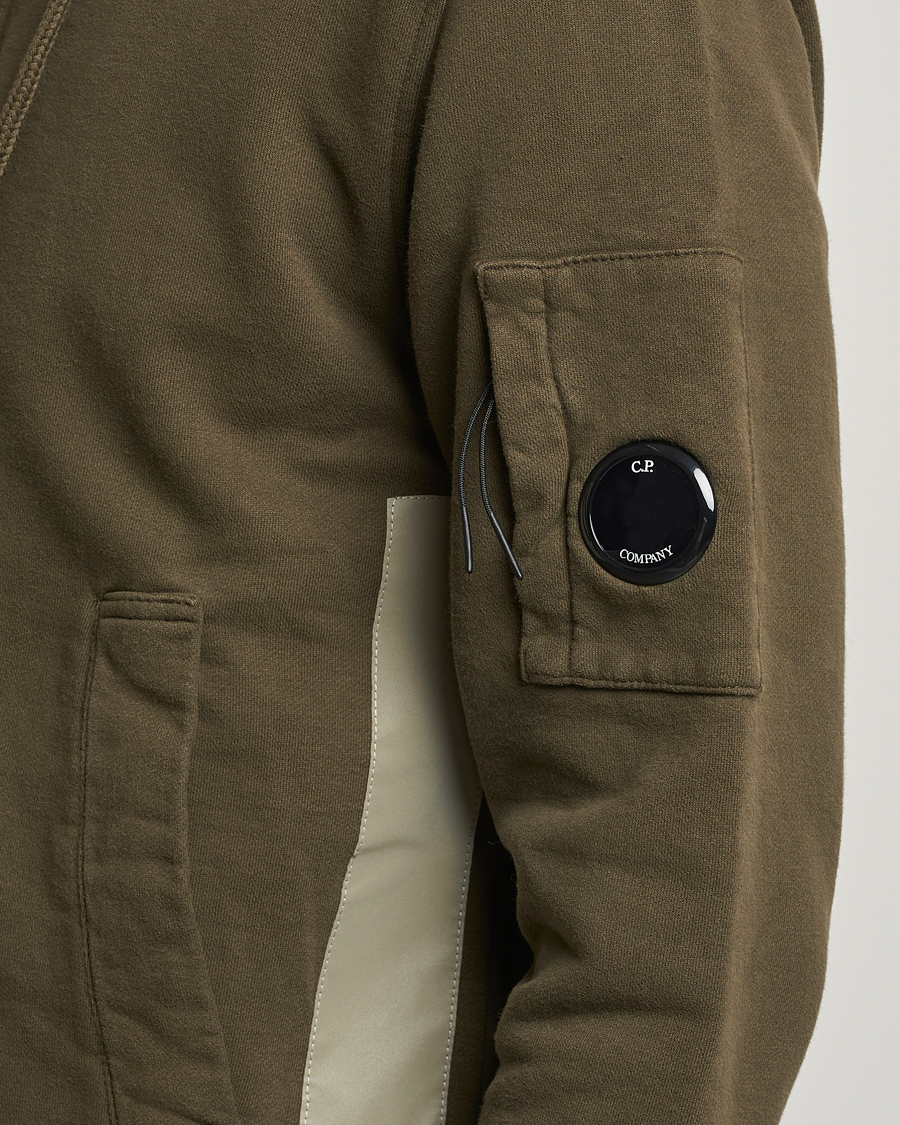 Herr | Tröjor | C.P. Company | Diagonal Raised Fleece Hooded Open Lens Sweatshirt Green