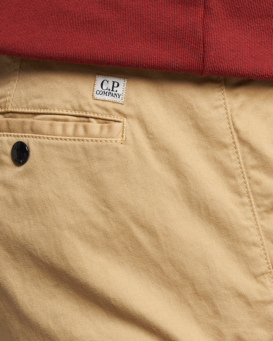 Herr | Byxor | C.P. Company | Stretch Satin Lens Cargo Pants Beige