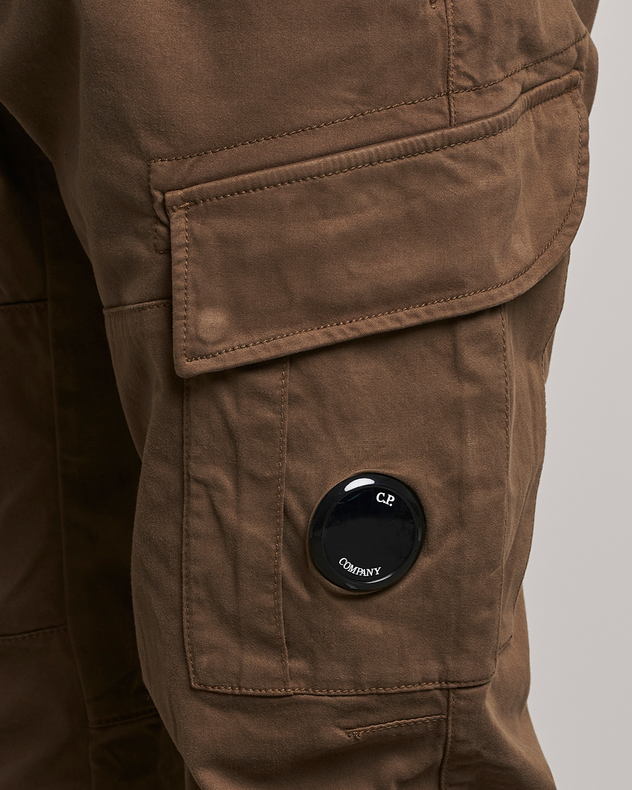 Herr | Byxor | C.P. Company | Stretch Satin Lens Cargo Pants Light Brown