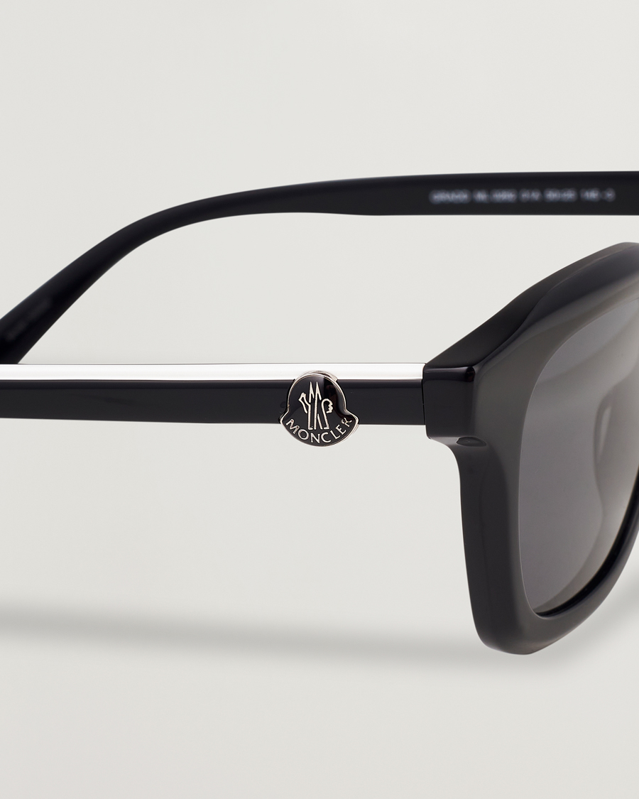 Herr | Moncler Lunettes Gradd Sunglasses Shiny Black/Smoke | Moncler Lunettes | Gradd Sunglasses Shiny Black/Smoke