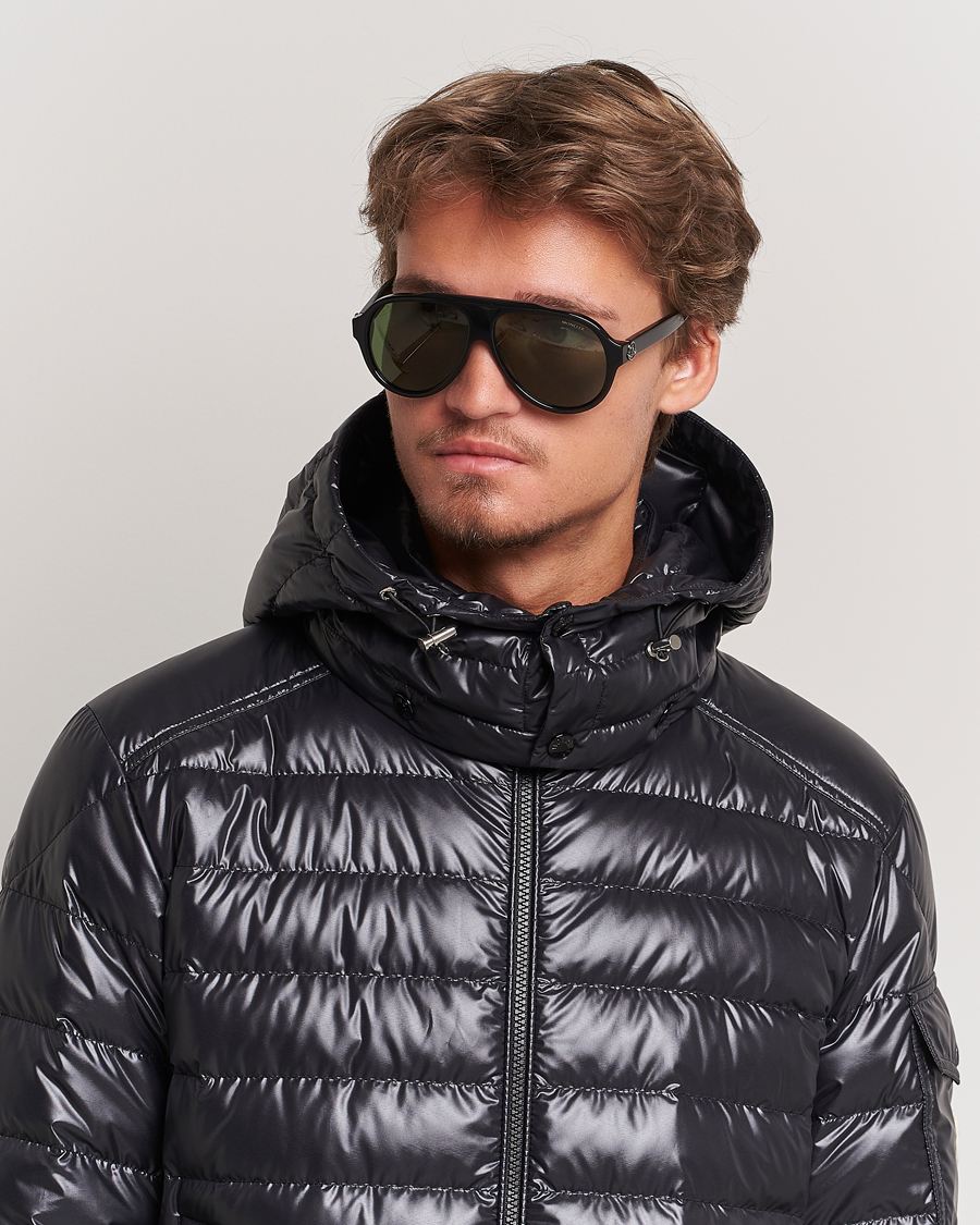 Herr | Moncler Lunettes Caribb Sunglasses Shiny Black/Green | Moncler Lunettes | Caribb Sunglasses Shiny Black/Green
