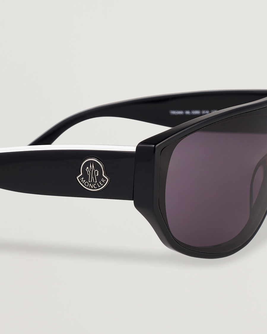 Herr | Moncler Lunettes Tronn Sunglasses Shiny Black/Smoke | Moncler Lunettes | Tronn Sunglasses Shiny Black/Smoke