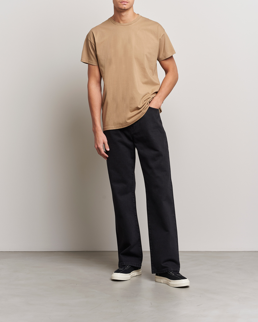 Herr | T-Shirts | Jeanerica | Marcel Crew Neck T-Shirt Dark Sand