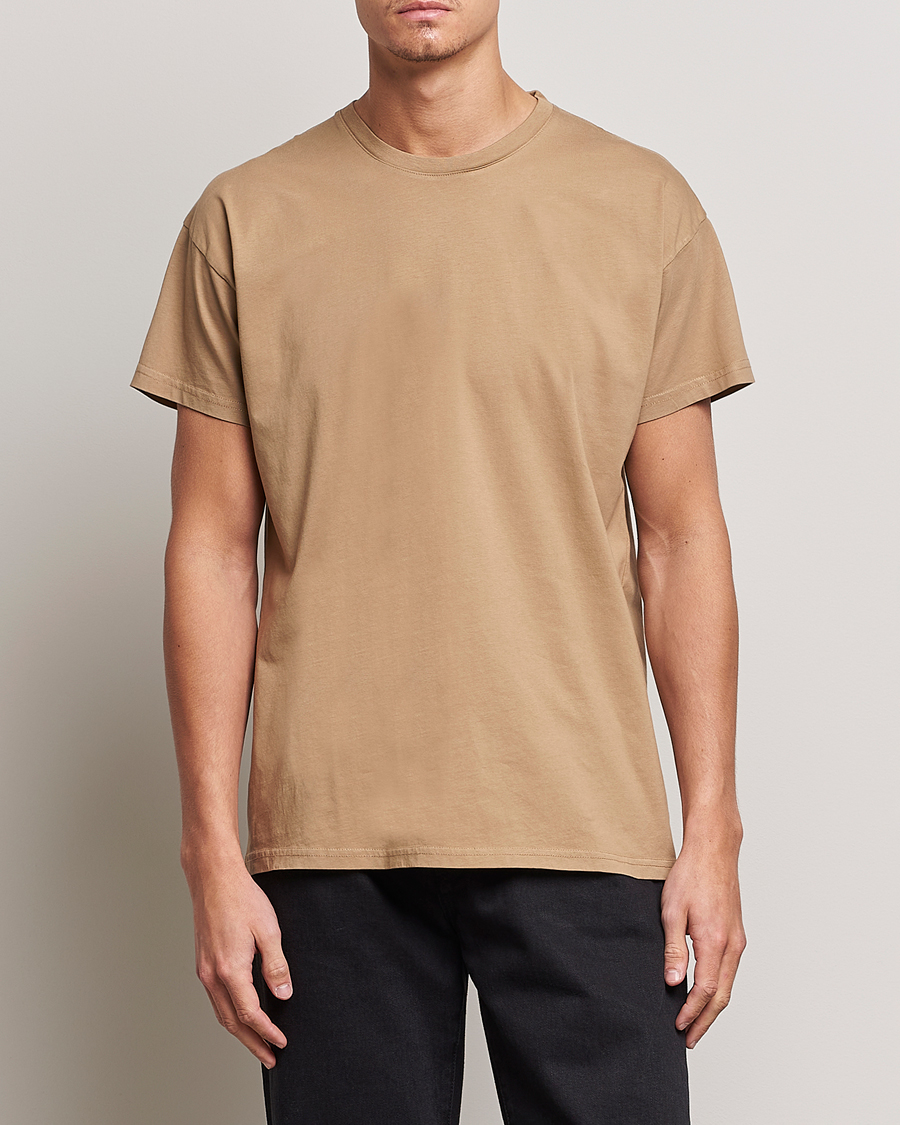 Herr | Jeanerica | Jeanerica | Marcel Crew Neck T-Shirt Dark Sand