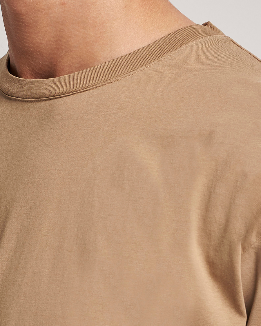 Herr | T-Shirts | Jeanerica | Marcel Crew Neck T-Shirt Dark Sand
