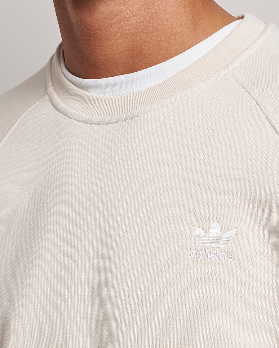 Herr | Tröjor | adidas Originals | Essential Crew Neck Sweatshirt Won White