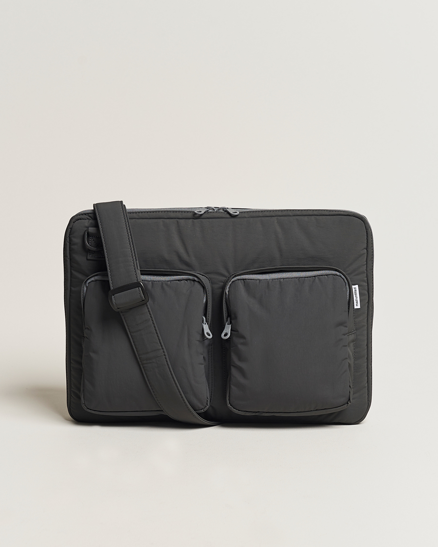 Herr | Väskor | mazi untitled | AM Case 02 Nylon Portfolio Grey