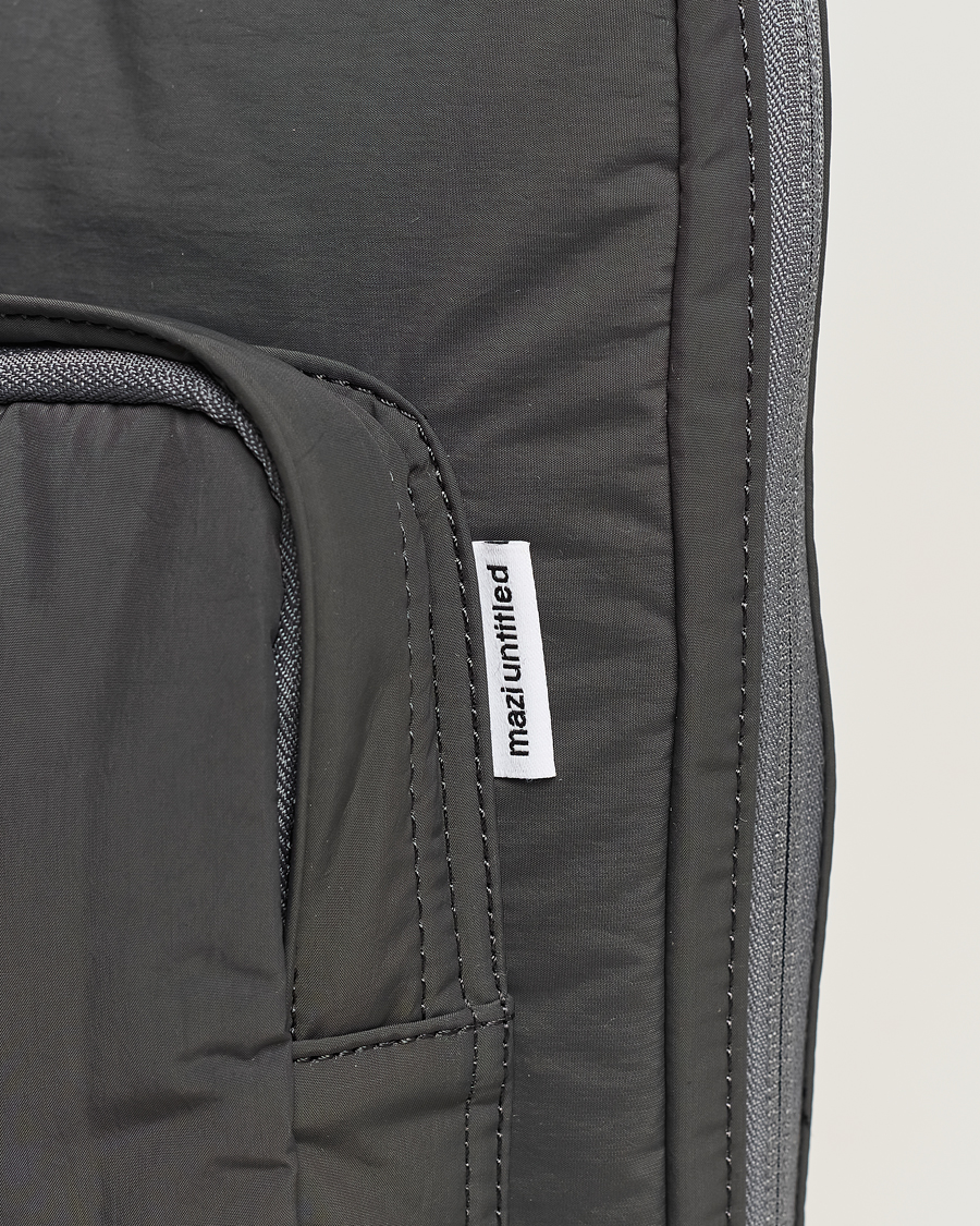 Herr | Väskor | mazi untitled | AM Case 02 Nylon Portfolio Grey