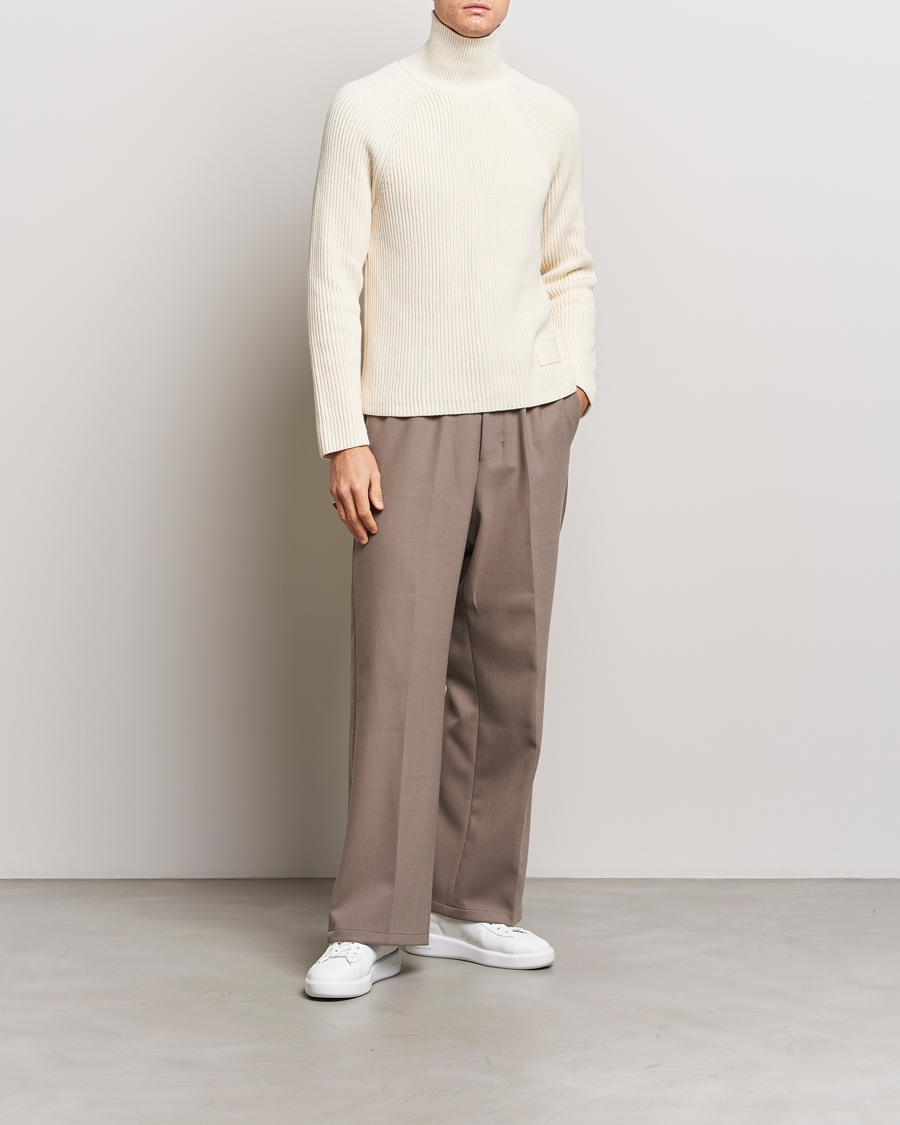 Herr | Tröjor | AMI | Heavy Knitted Turtleneck Ivory