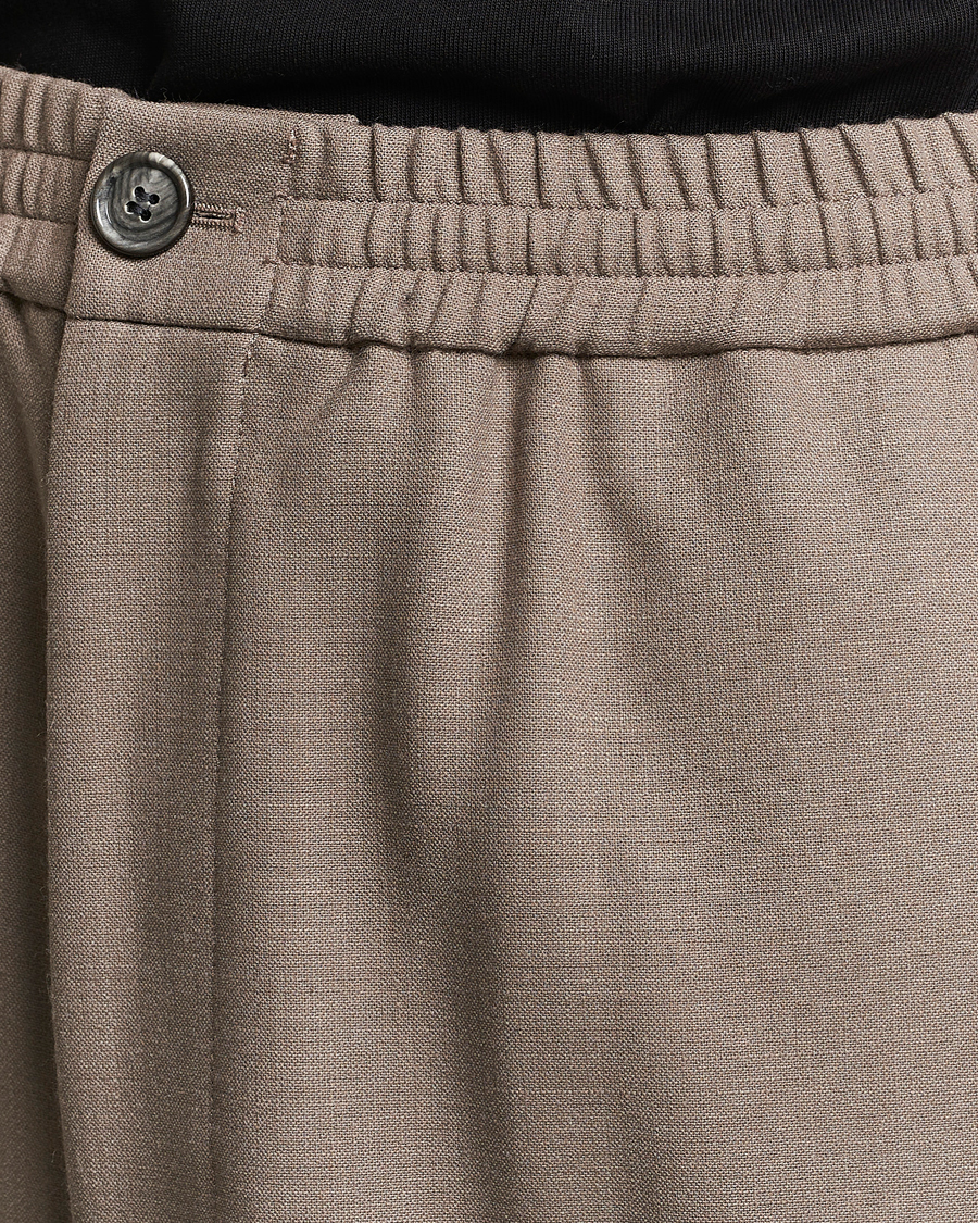 Herr | Byxor | AMI | Wool Drawstring Trousers Taupe