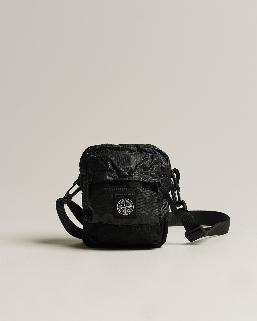 Herr | Stone Island Garment Dyed Mussola Gommata Canvas Shoulder Bag Black | Stone Island | Garment Dyed Mussola Gommata Canvas Shoulder Bag Black