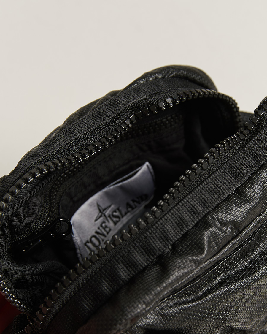 Herr | Stone Island Garment Dyed Mussola Gommata Canvas Shoulder Bag Black | Stone Island | Garment Dyed Mussola Gommata Canvas Shoulder Bag Black