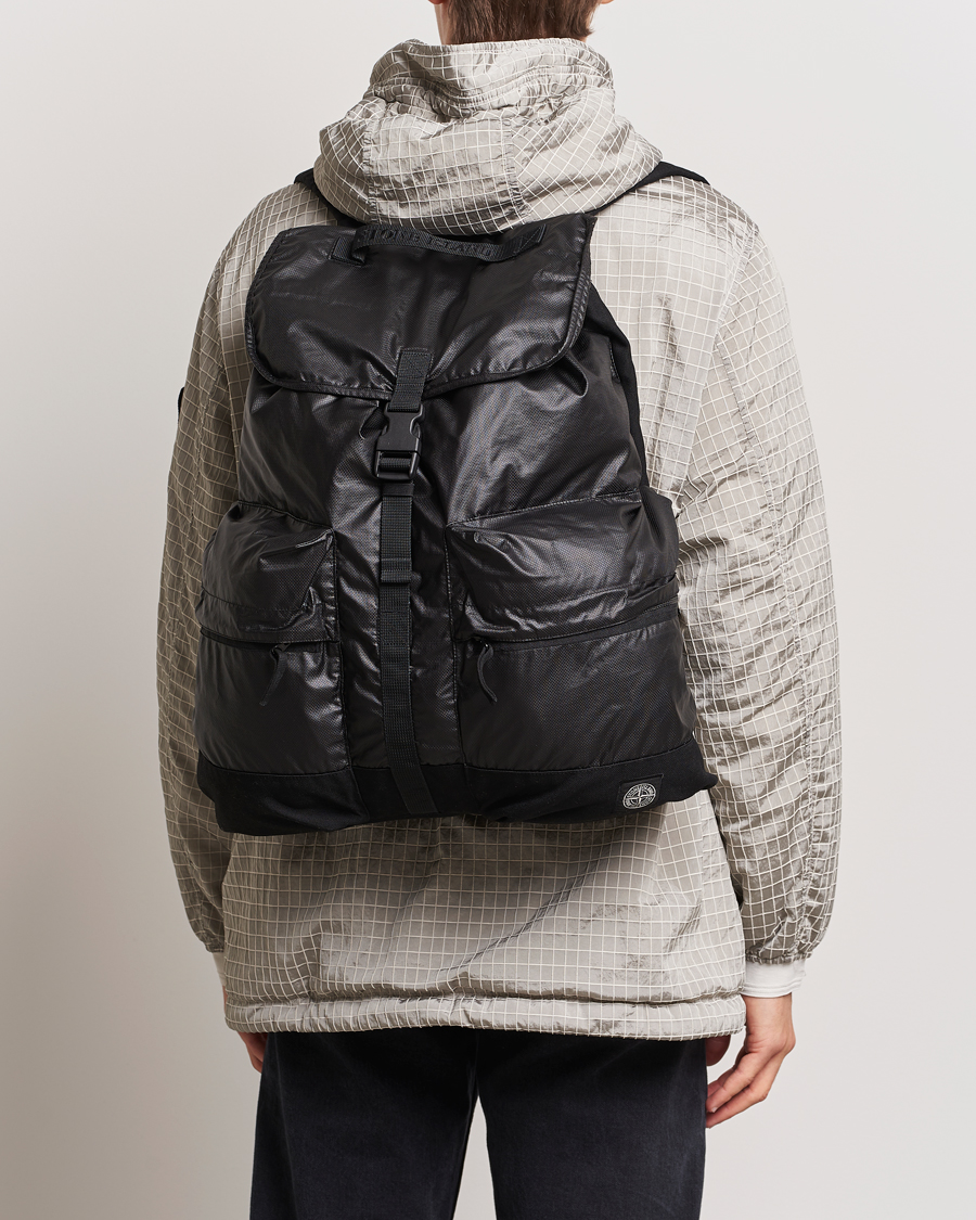 Herr | Stone Island Garment Dyed Mussola Gommata Canvas Backpack Black | Stone Island | Garment Dyed Mussola Gommata Canvas Backpack Black
