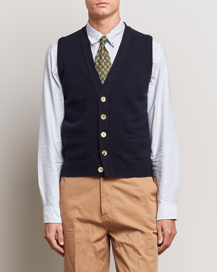 Herr | Senast inkommet | Drake's | Lambswool Vest Cardigan Navy