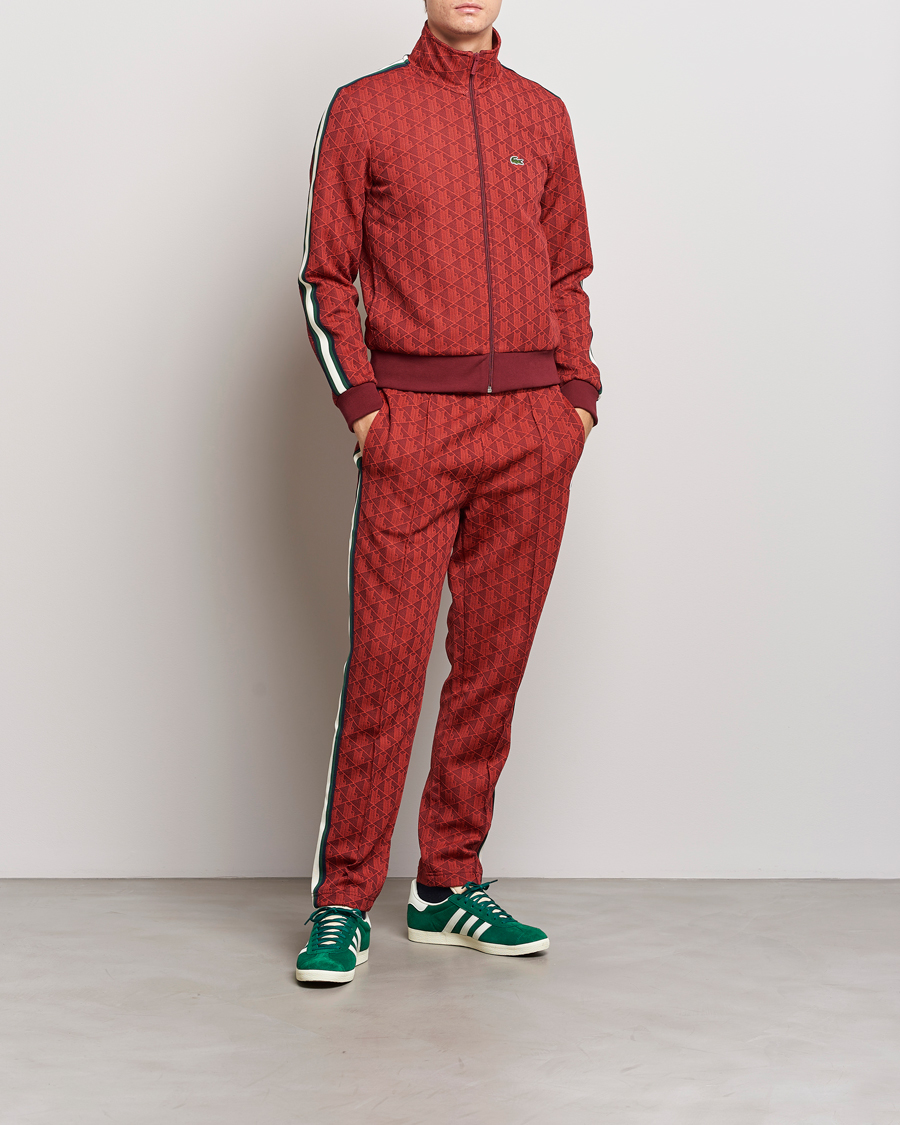 Herr | Byxor | Lacoste | Monogram Trackpants Pinot/Red
