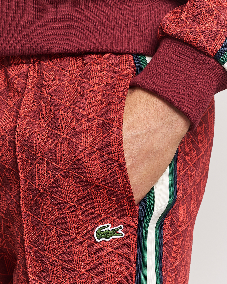 Herr | Byxor | Lacoste | Monogram Trackpants Pinot/Red