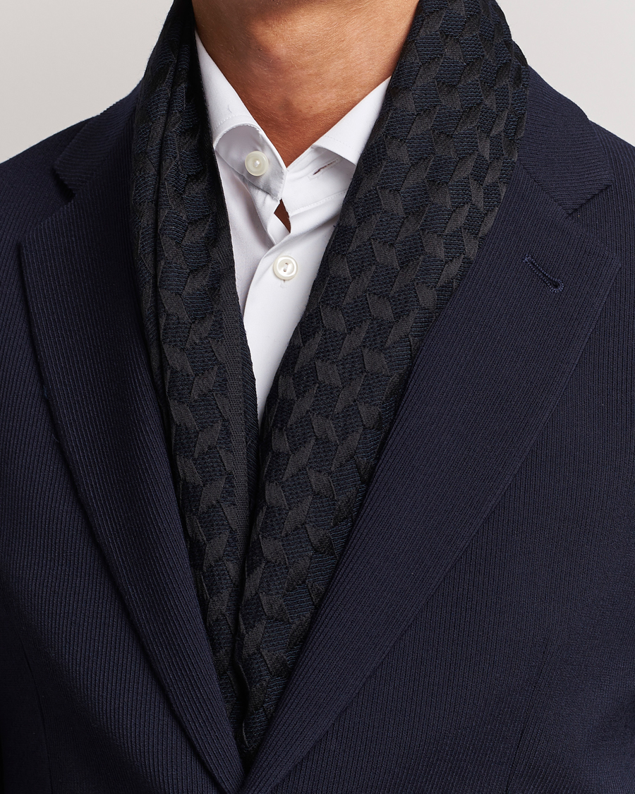 Herr | Giorgio Armani Wool/Silk Monogram Scarf Navy | Giorgio Armani | Wool/Silk Monogram Scarf Navy