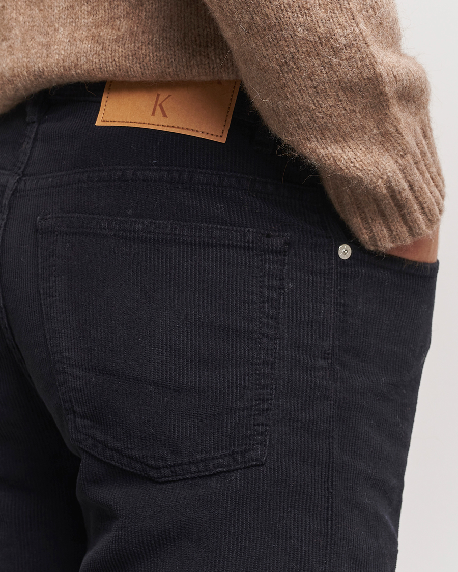 Herr | Byxor | Filippa K | Straight Fit Garment Dyed Corduroy Pants Black