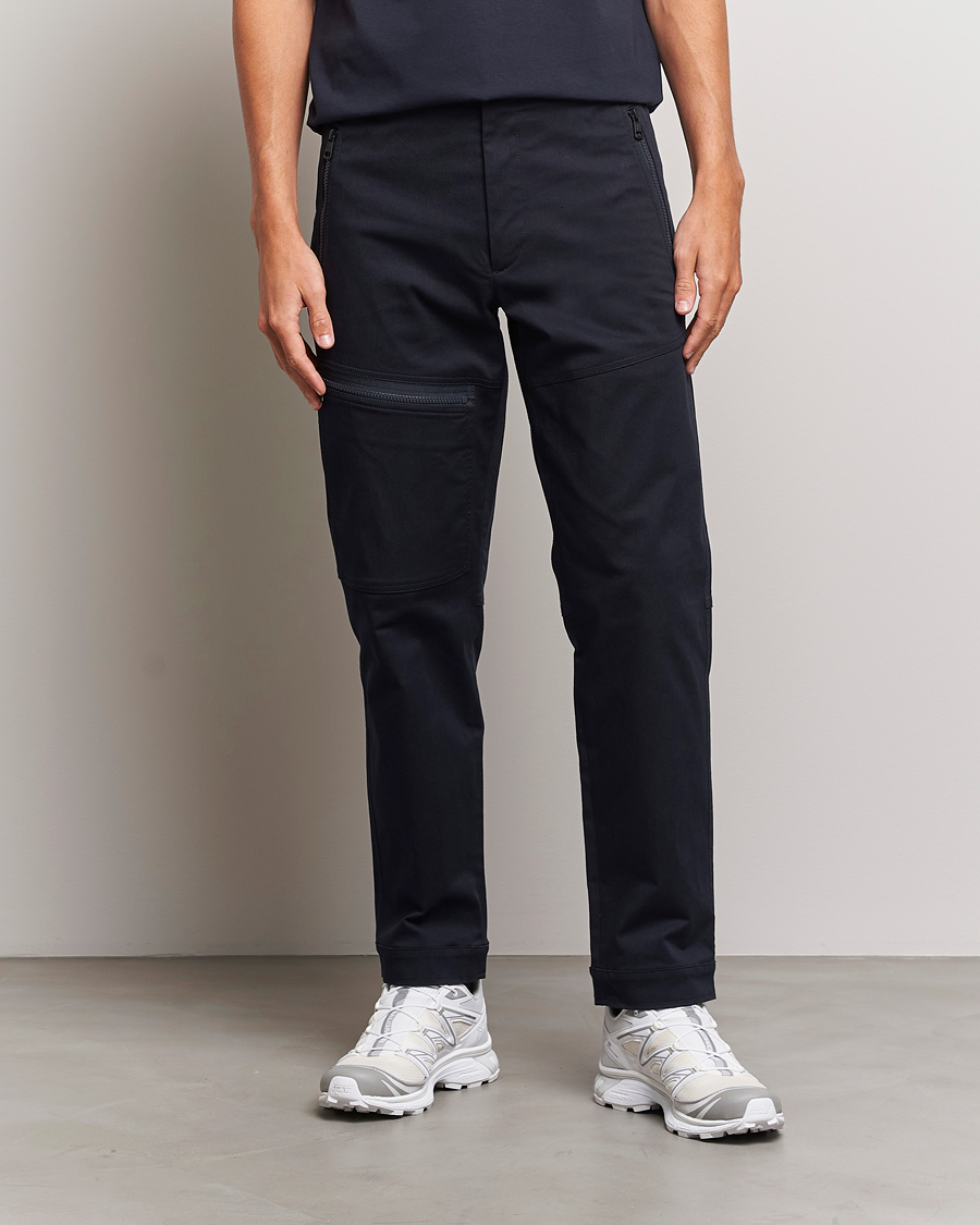Herr | Byxor | Moncler | Technical Zip Trousers Navy