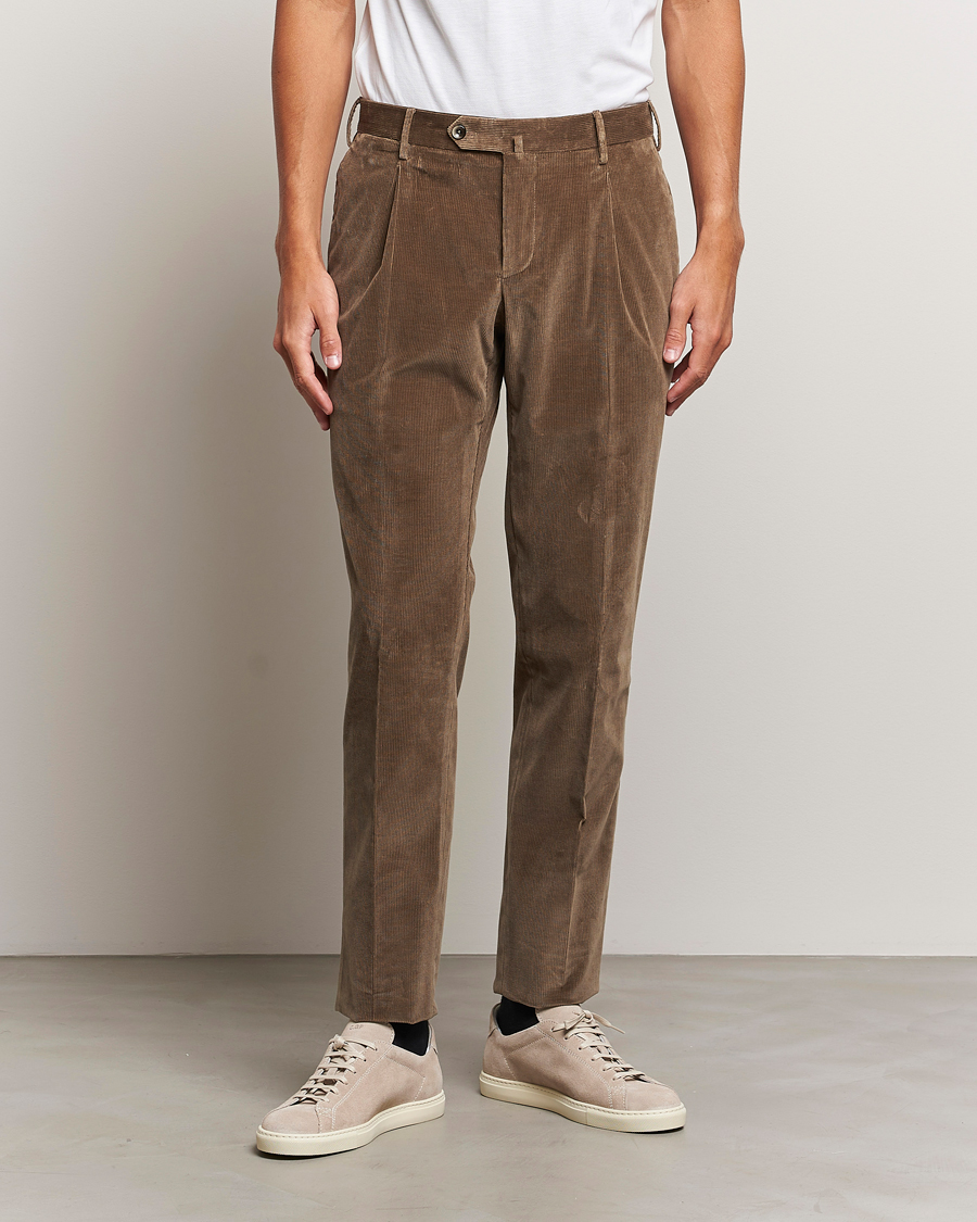 Herr | Byxor | PT01 | Slim Fit Pleated Corduroy Trousers Taupe