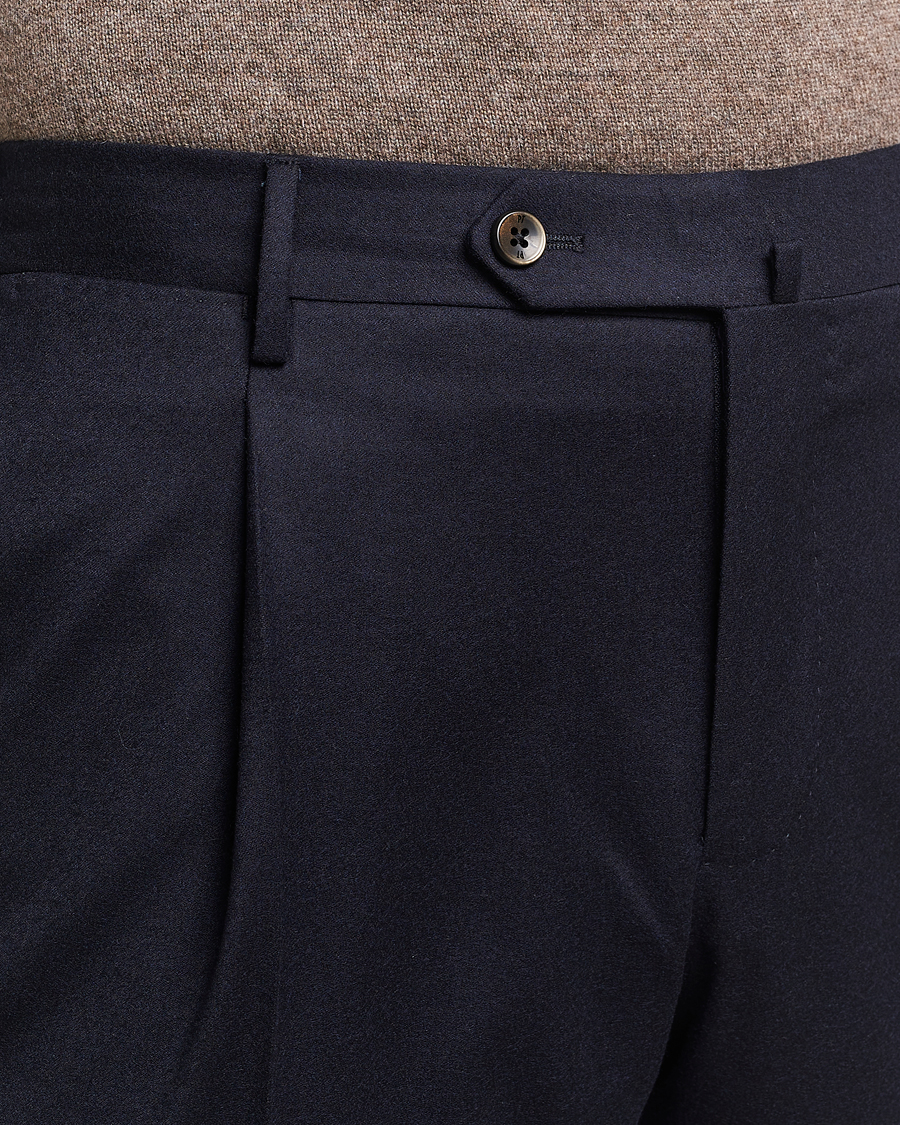 Herr | Byxor | PT01 | Slim Fit Pleated Flannel Trousers Navy