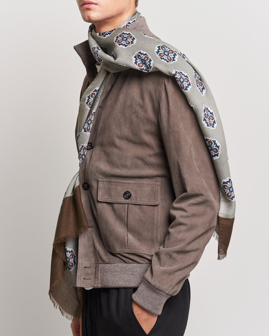 Herr | Altea Printed Medallion Wool Scarf Light Grey | Altea | Printed Medallion Wool Scarf Light Grey
