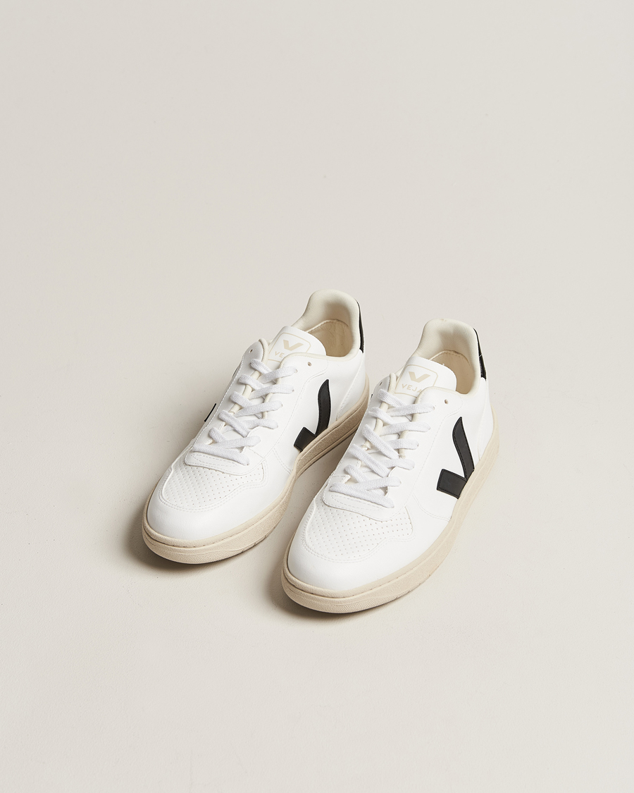 Herr | Veja | Veja | V-10 Vegan Leather Sneaker White/Black