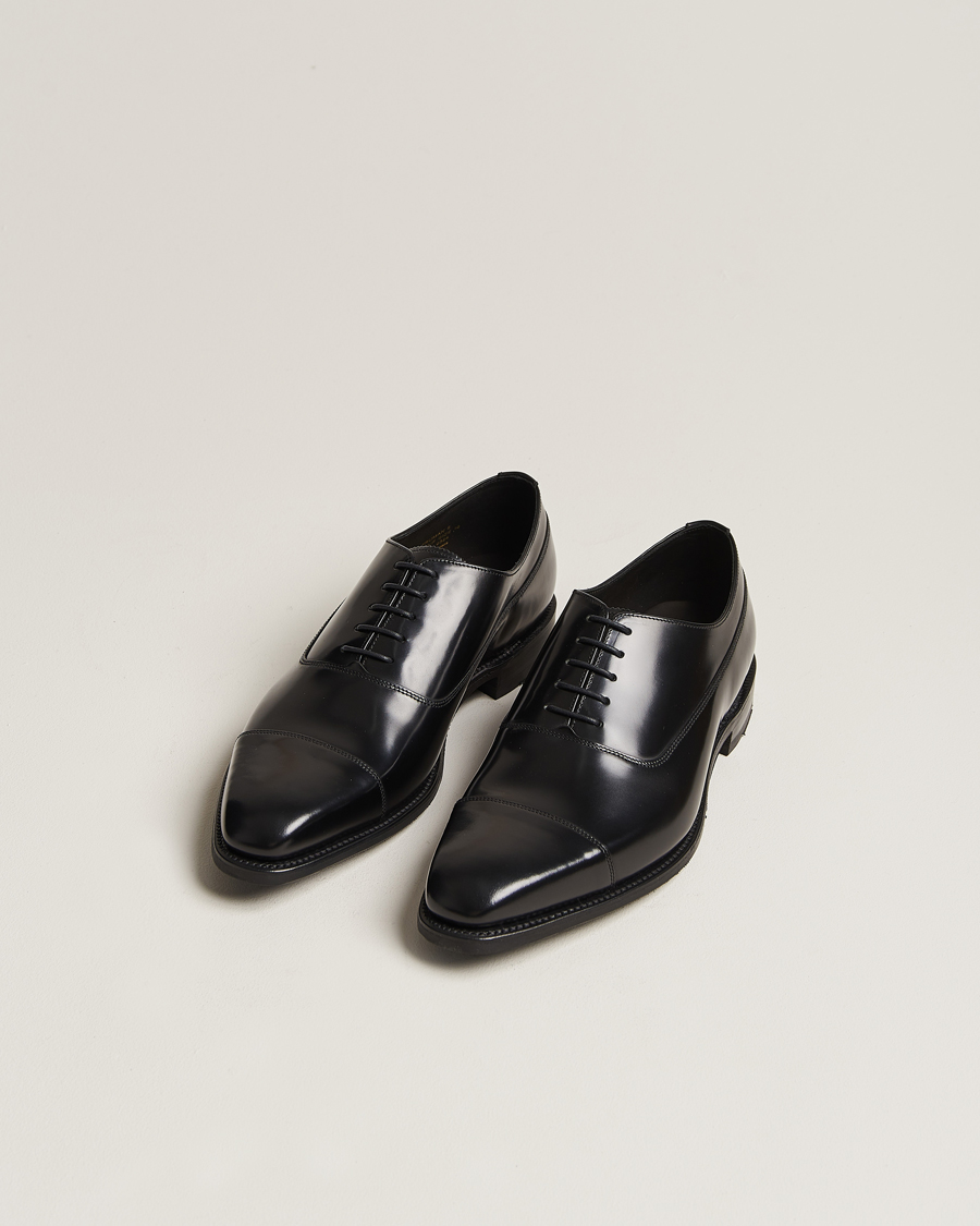 Herr | Oxfords | Loake Shoemakers | Truman Polished Oxford Toe Cap Black