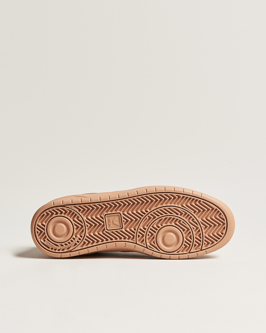 Herr | Veja V-10 Suede Sneaker Camel Cyprus/Multico | Veja | V-10 Suede Sneaker Camel Cyprus/Multico