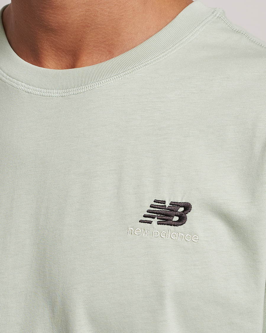 Herr | T-Shirts | New Balance | Essentials T-Shirt Sage