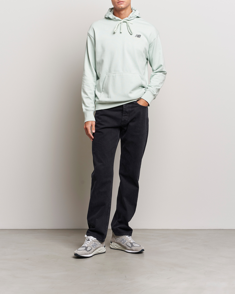 Herr | Tröjor | New Balance | Essentials Hoodie Sage
