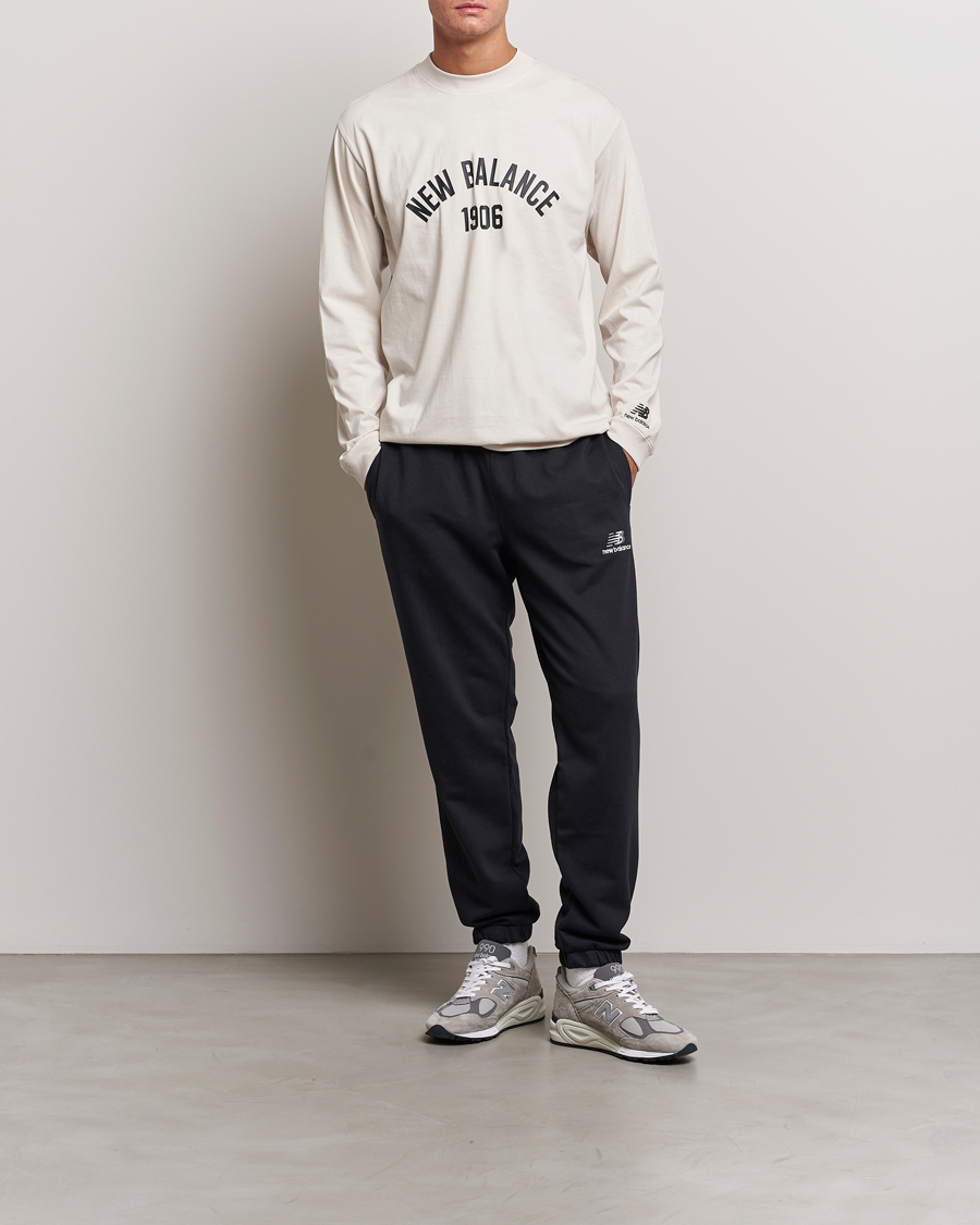 Herr | Byxor | New Balance | Essentials Sweatpants Black