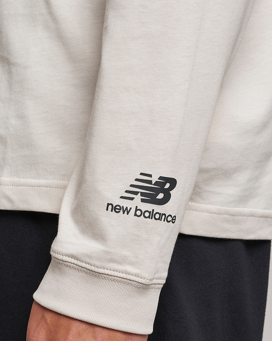 Herr | T-Shirts | New Balance | Varsity Sweatshirt Medium Grey