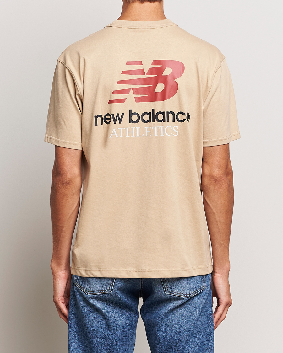 Herr | T-Shirts | New Balance | Athletics Graphic T-Shirt Incense
