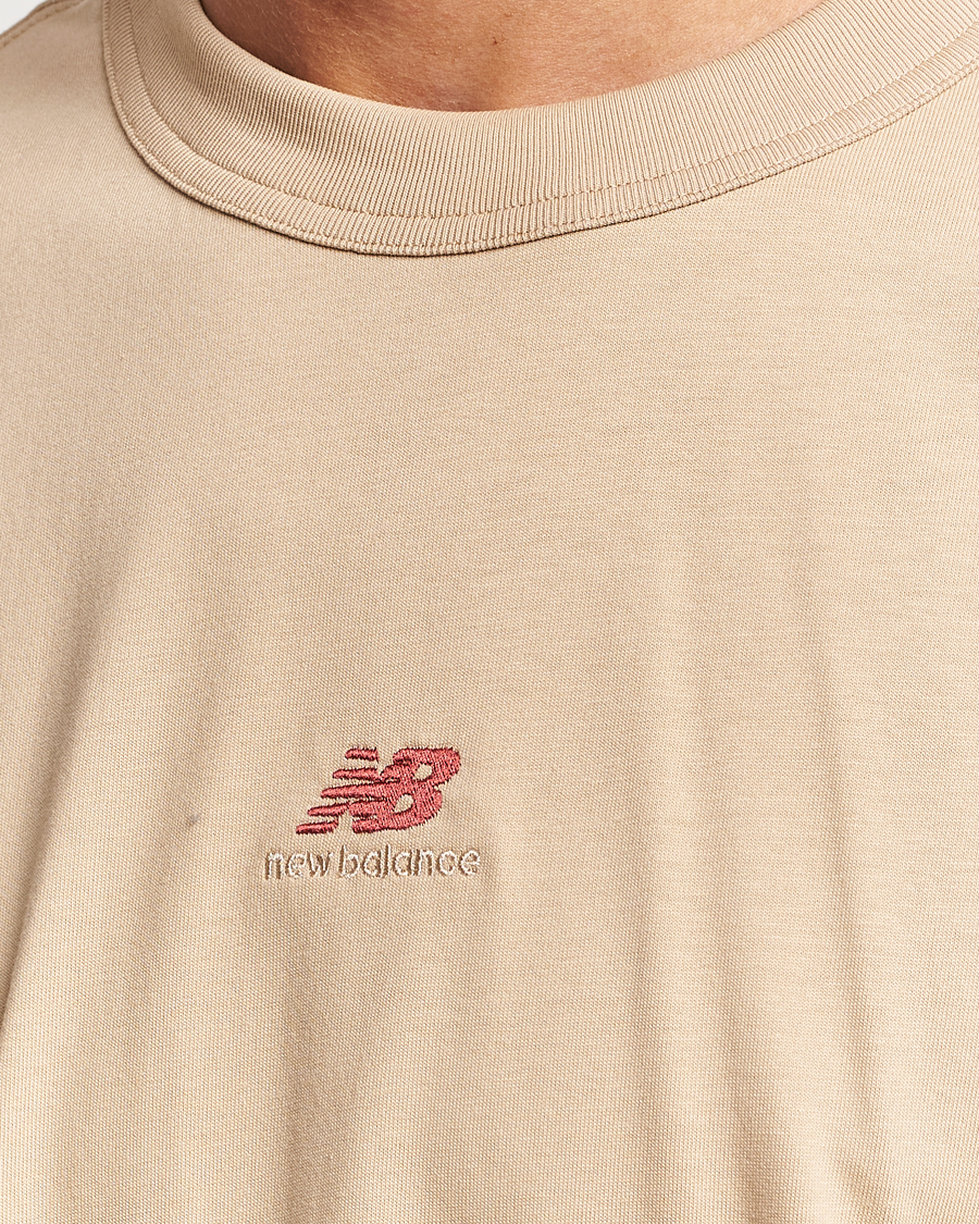 Herr | T-Shirts | New Balance | Athletics Graphic T-Shirt Incense
