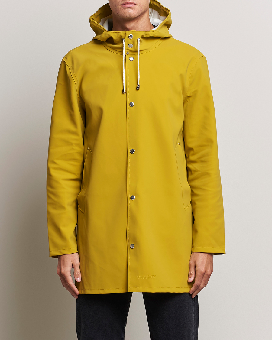 Herr | Jackor | Stutterheim | Stockholm Raincoat Suede Gold