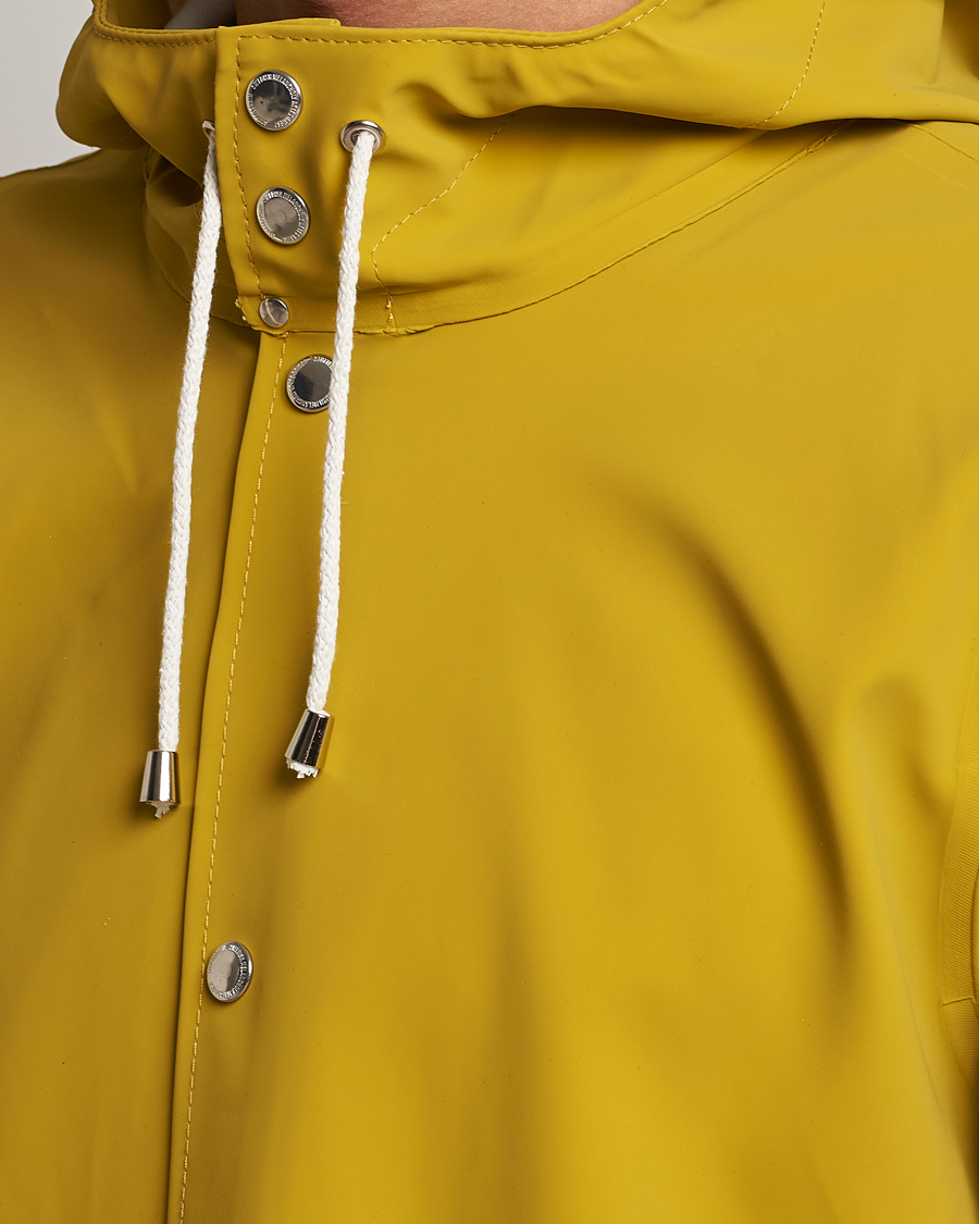 Herr | Jackor | Stutterheim | Stockholm Raincoat Suede Gold
