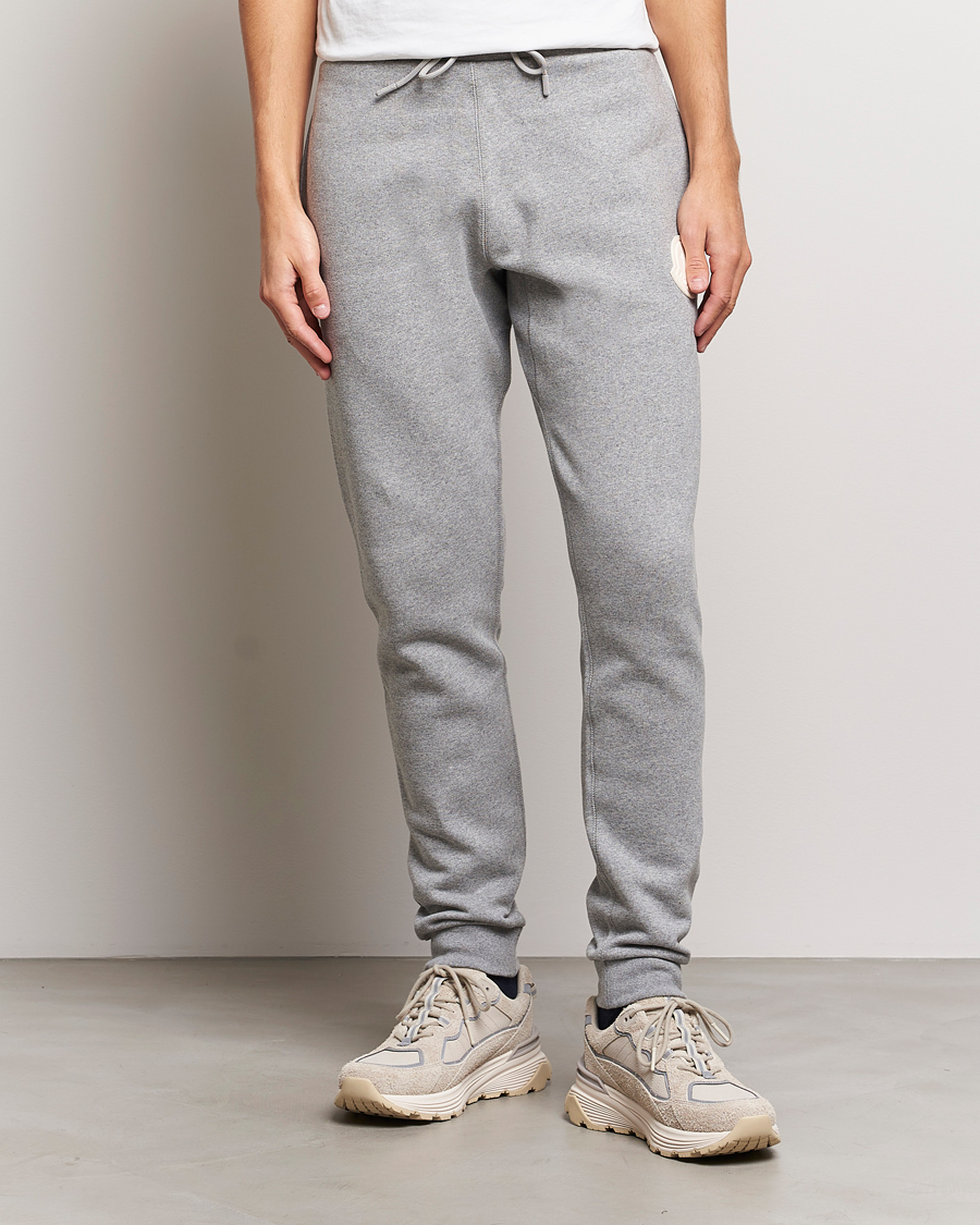 Herr | Byxor | Moncler | Patch Logo Sweatpants Light Grey