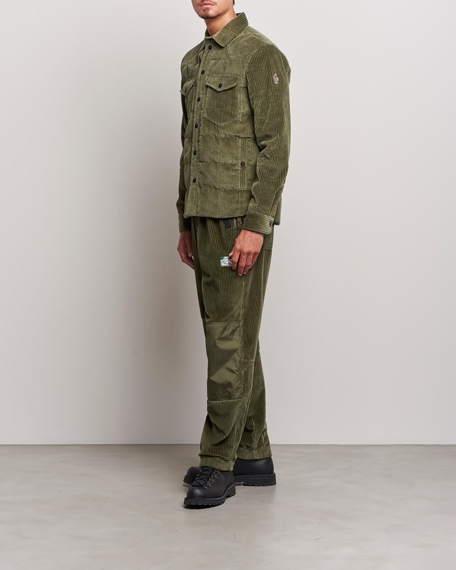 Herr | Byxor | Moncler Grenoble | Tech Panel Corduroy Trousers Olive