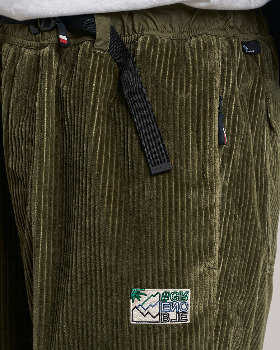 Herr | Byxor | Moncler Grenoble | Tech Panel Corduroy Trousers Olive