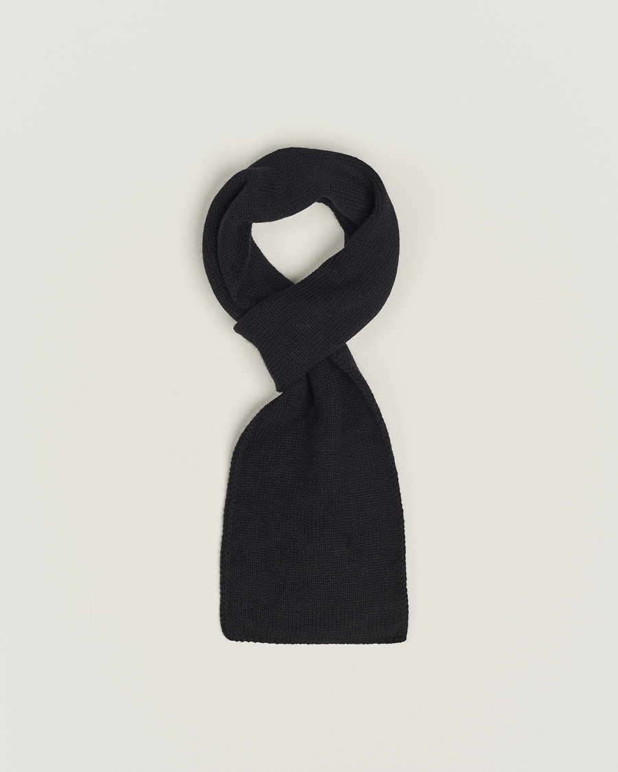 Herr | Piacenza Cashmere Short Loop Cashmere Scarf Black | Piacenza Cashmere | Short Loop Cashmere Scarf Black