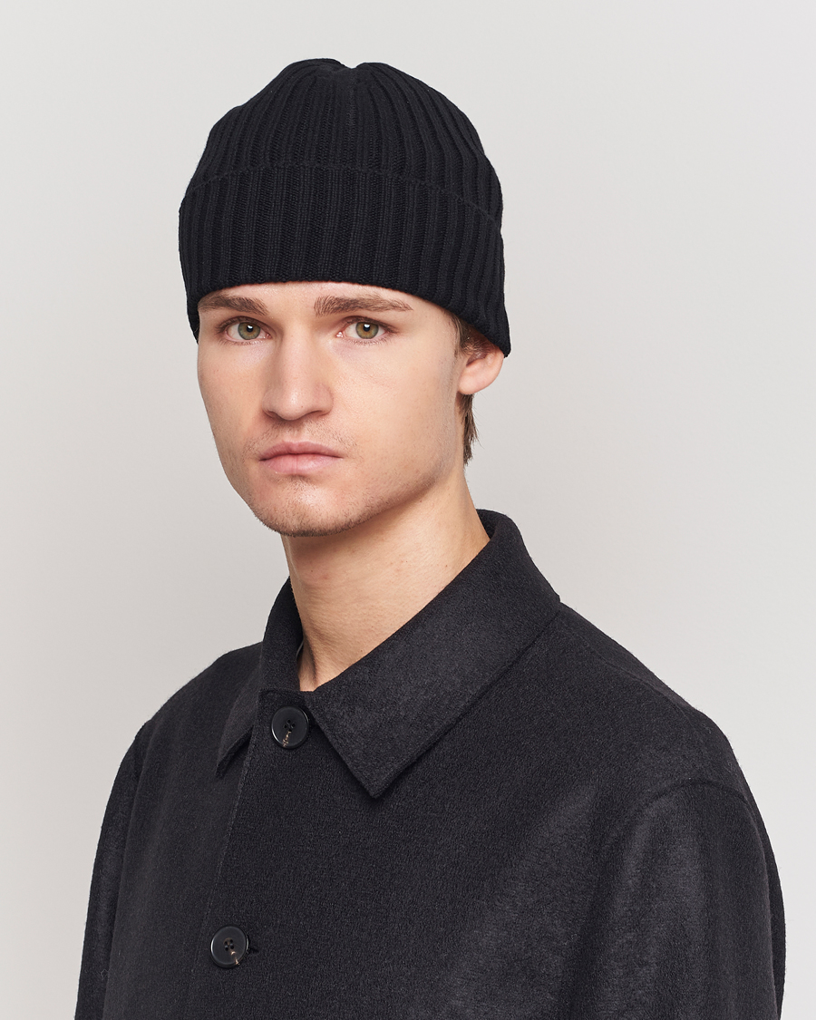 Herr |  | Piacenza Cashmere | Ribbed Cashmere Beanie Black