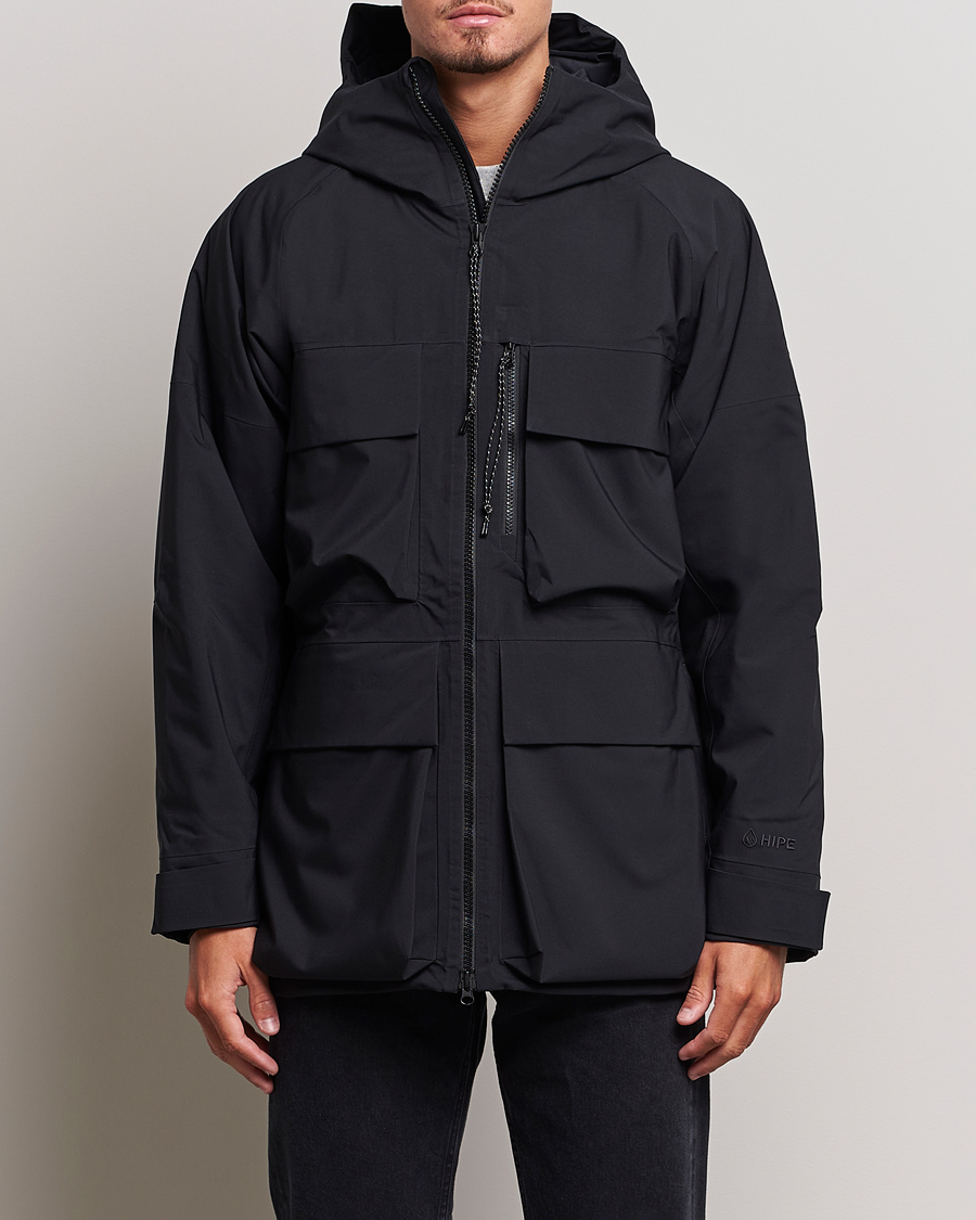 Herr | Jackor | Peak Performance | 2L Padded Field Jacket Black