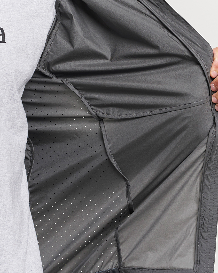 Herr | Jackor | Peak Performance | Vislight Wind Jacket Motion Grey/Omber Blue